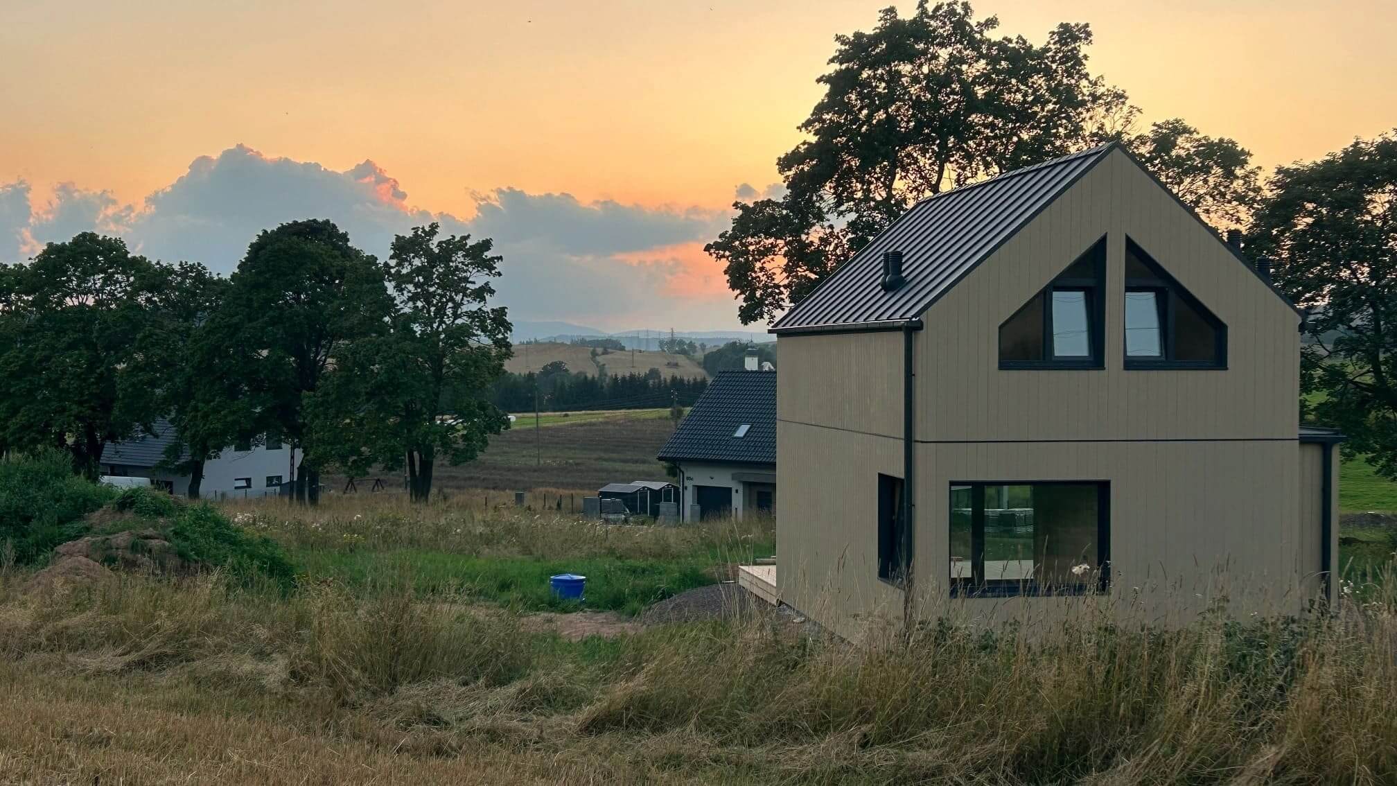 Двухэтажный модульный дом